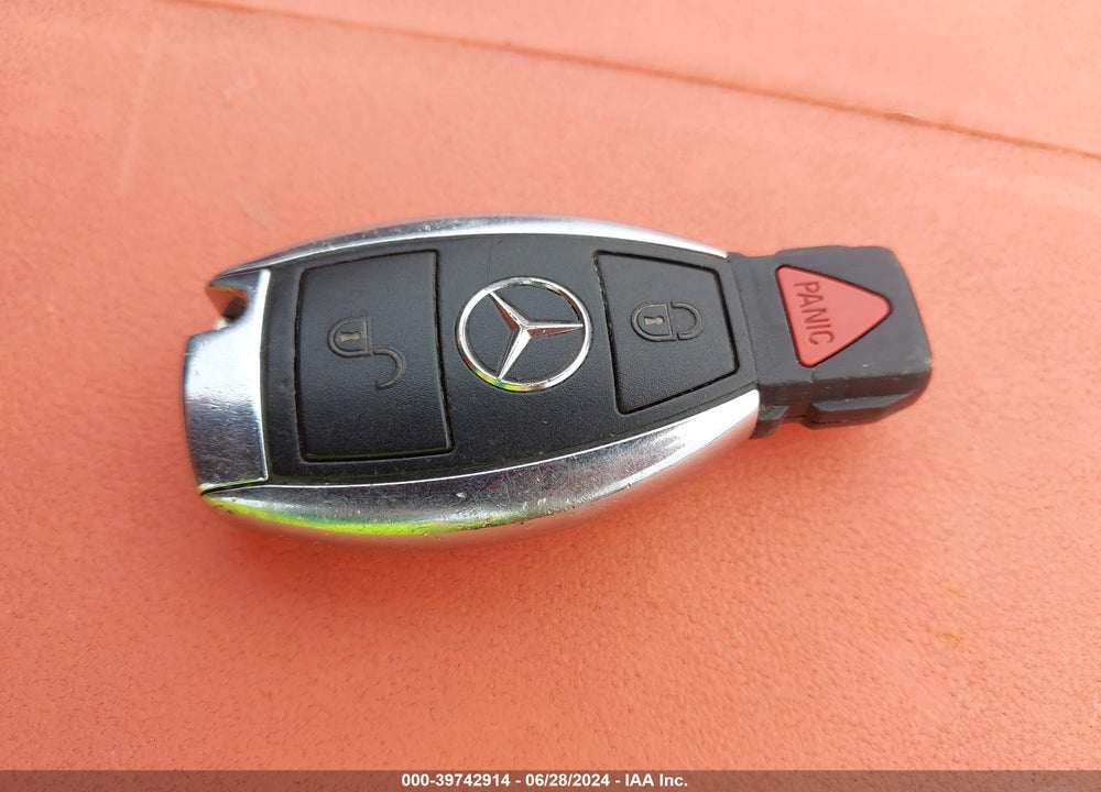 2012 MERCEDES-BENZ GLK 350 VIN: WDCGG5GB7CF848144