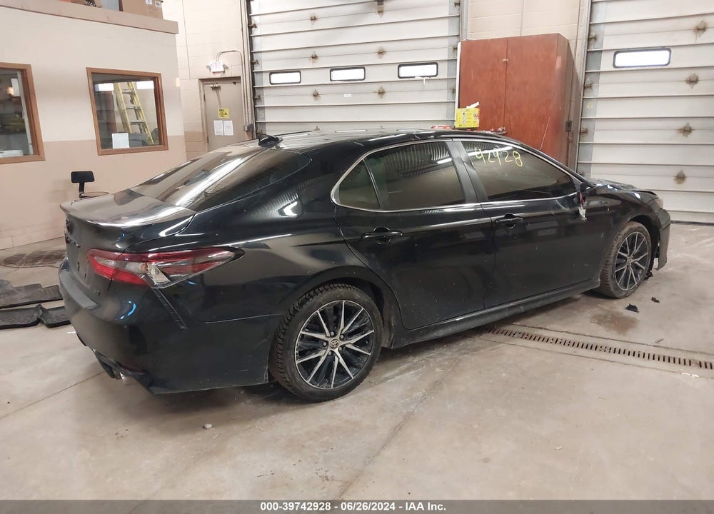 2022 TOYOTA CAMRY SE VIN: 4T1T11AK8NU633955
