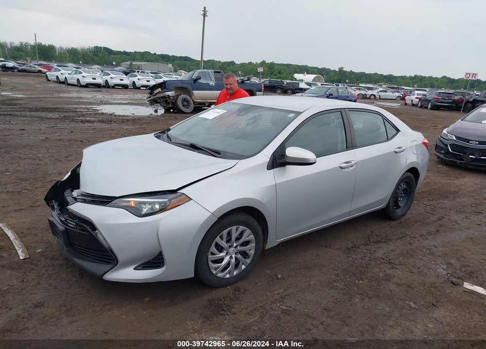 2019 TOYOTA COROLLA LE VIN: 2T1BURHE0KC140866
