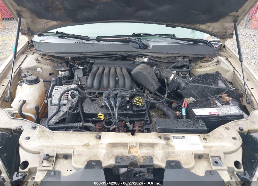 2001 FORD TAURUS SES VIN: 1FAFP55U81A200348