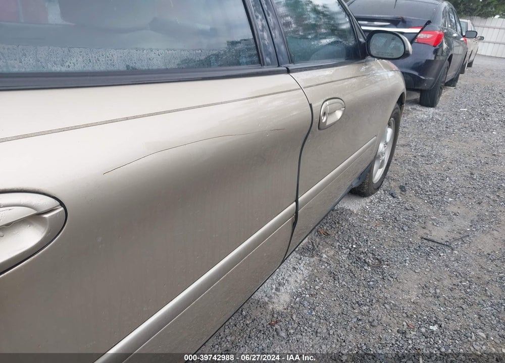 2001 FORD TAURUS SES VIN: 1FAFP55U81A200348