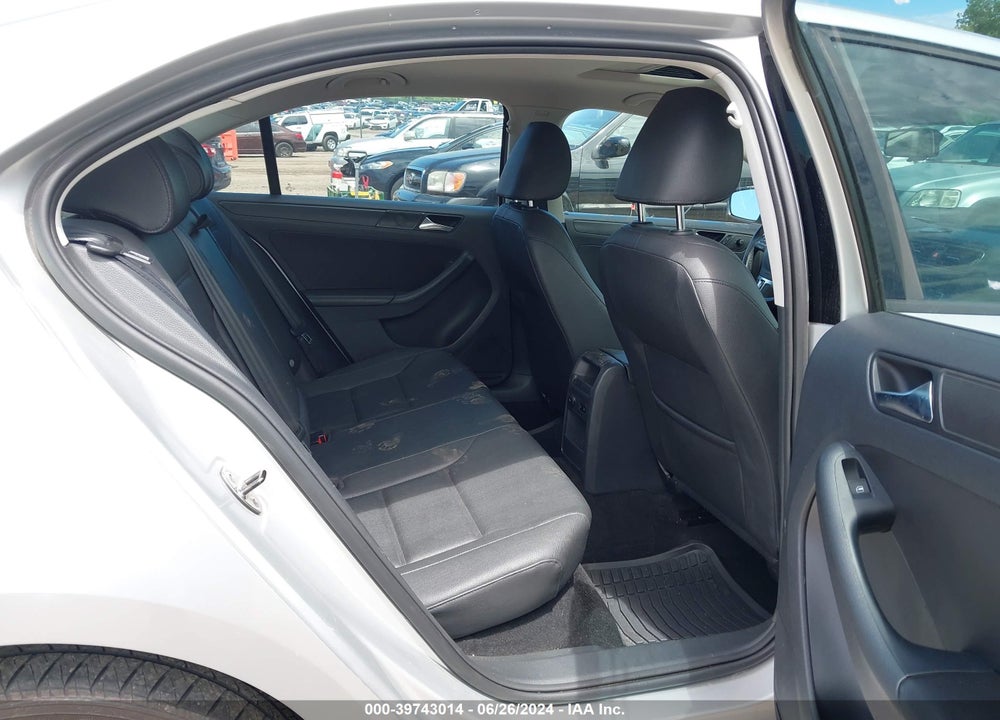 2011 VOLKSWAGEN JETTA 2.5L SE VIN: 3VWDZ7AJ7BM320498