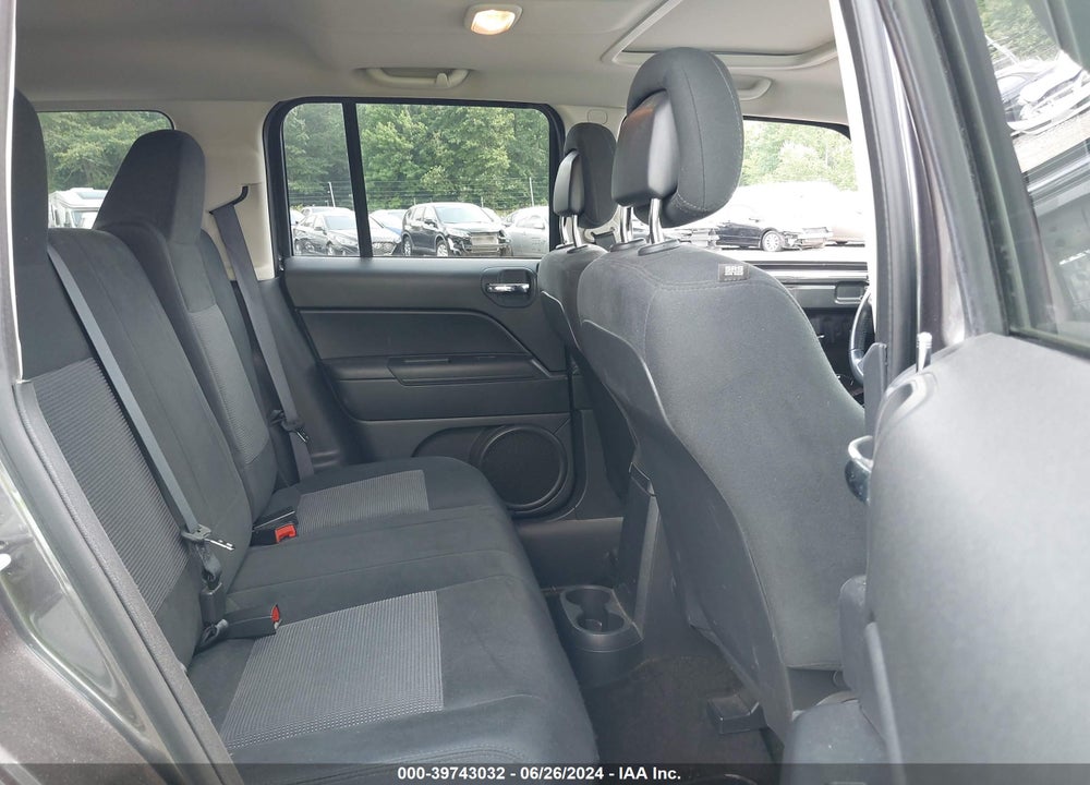 2015 JEEP PATRIOT LATITUDE VIN: 1C4NJRFB8FD258204