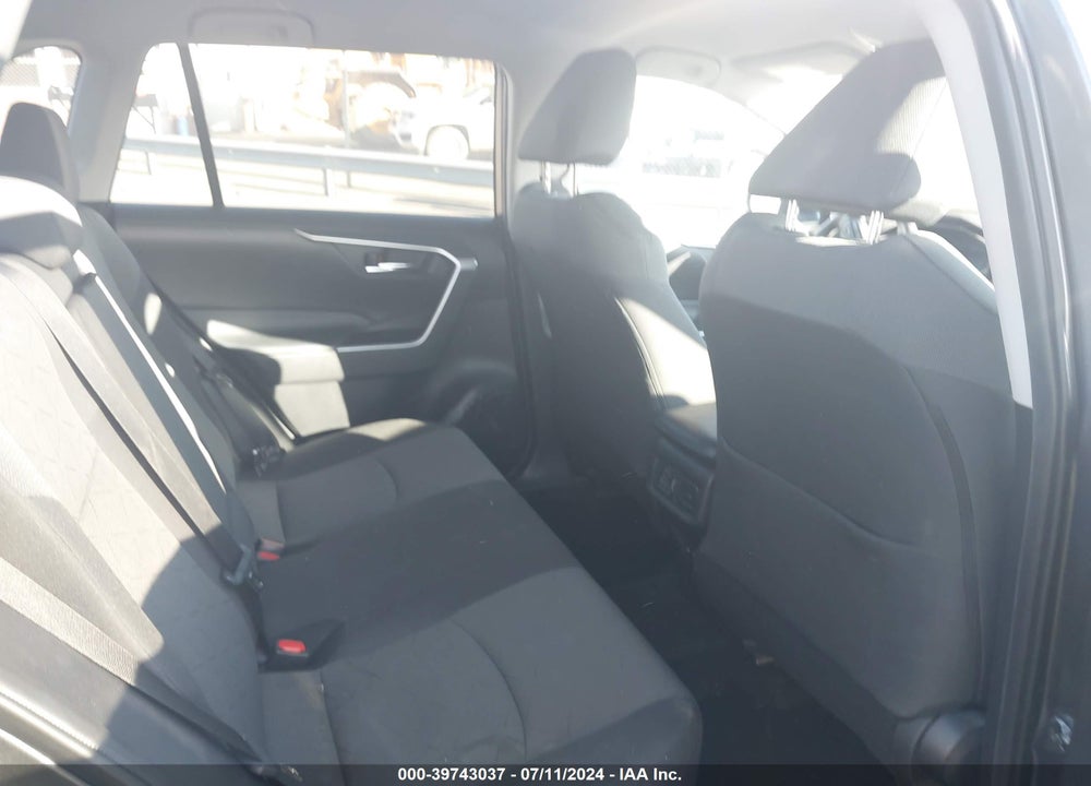 2020 TOYOTA RAV4 XLE VIN: 2T3P1RFV0LC084616