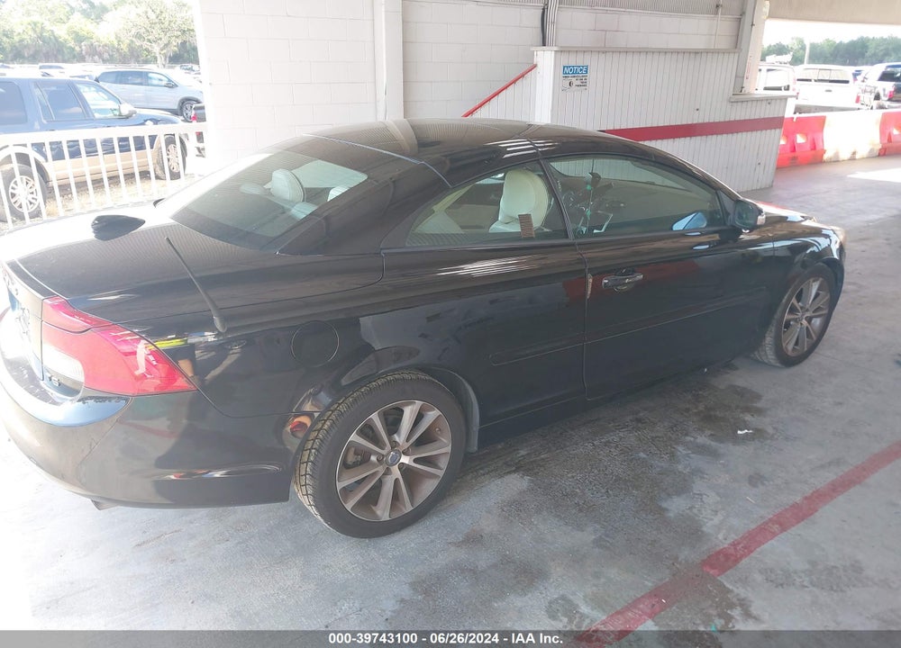 2011 VOLVO C70 T5 VIN: YV1672MC9BJ116875