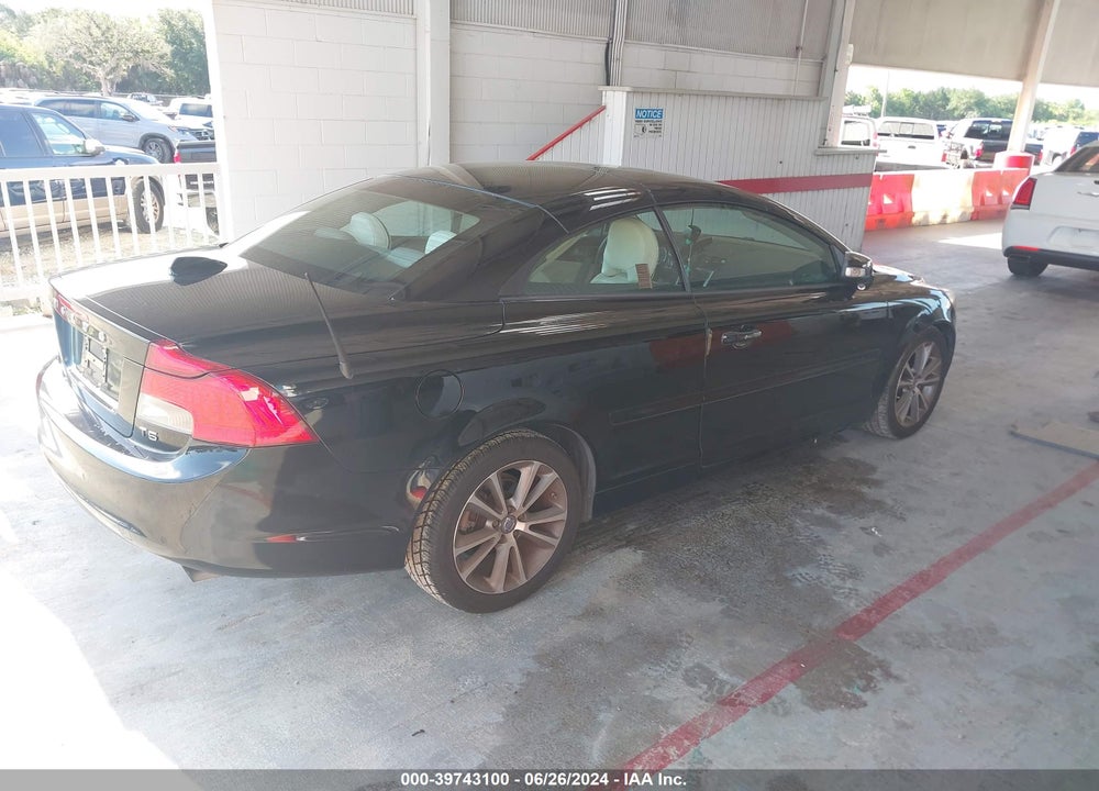 2011 VOLVO C70 T5 VIN: YV1672MC9BJ116875