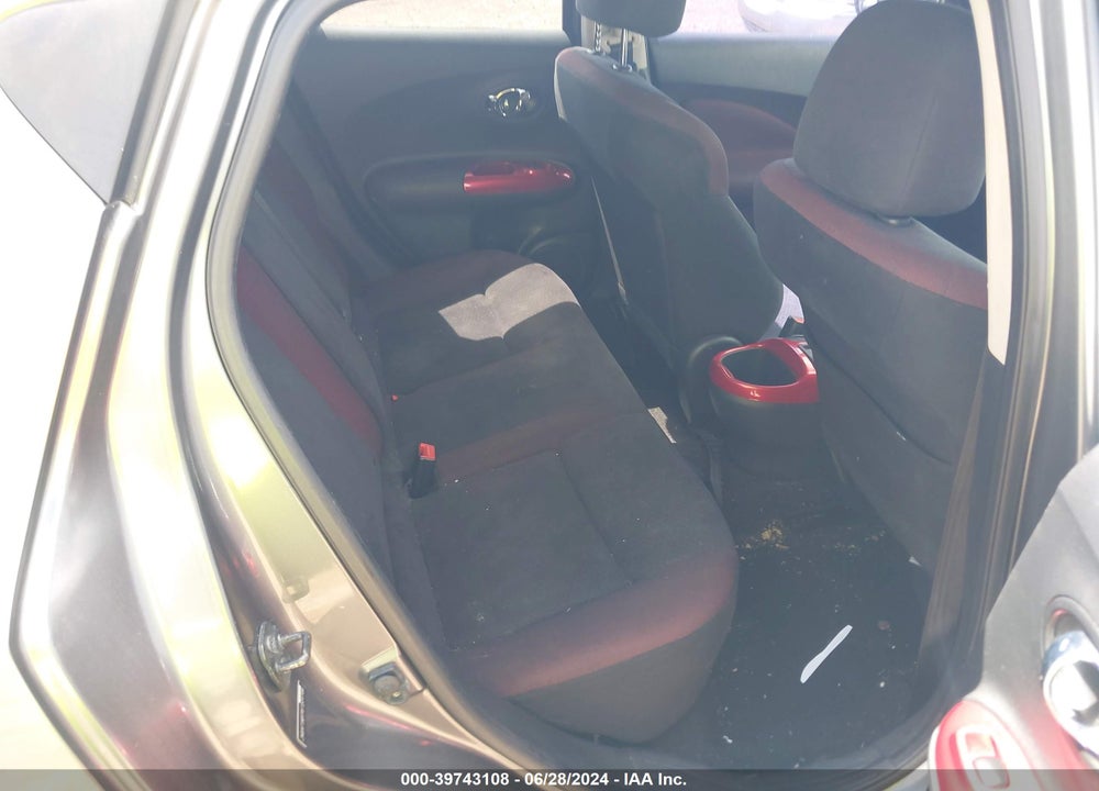 2011 NISSAN JUKE SV VIN: JN8AF5MR7BT004786