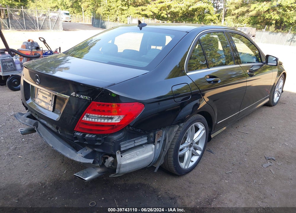 2013 MERCEDES-BENZ C 300 LUXURY 4MATIC/SPORT 4MATIC VIN: WDDGF8AB5DR283790