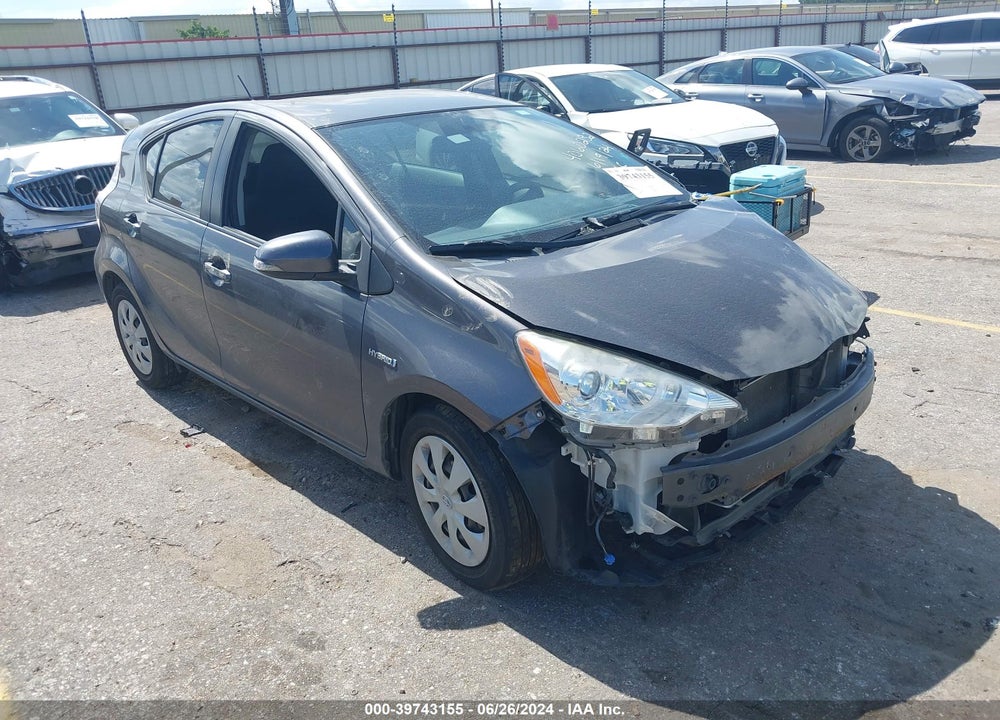 2013 TOYOTA PRIUS C VIN: JTDKDTB39D1548357