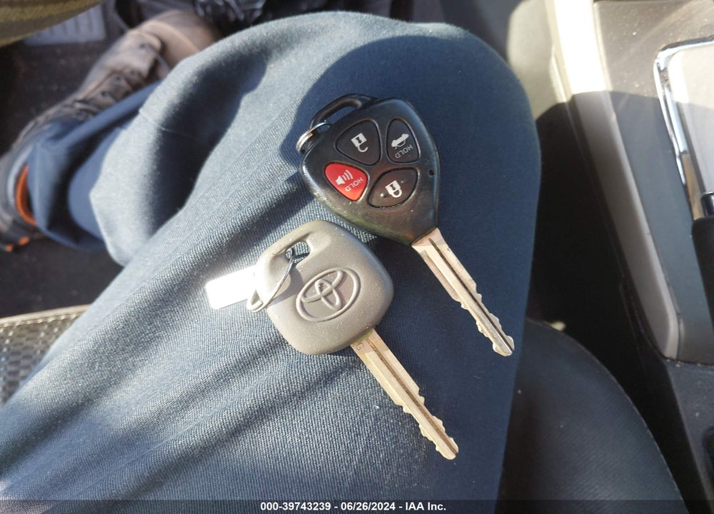 2012 TOYOTA COROLLA S VIN: 2T1BU4EE3CC918196