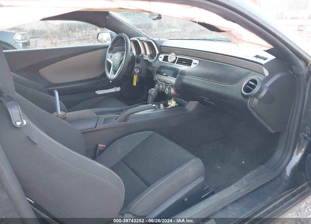 2015 CHEVROLET CAMARO 2LS VIN: 2G1FB1E38F9180445