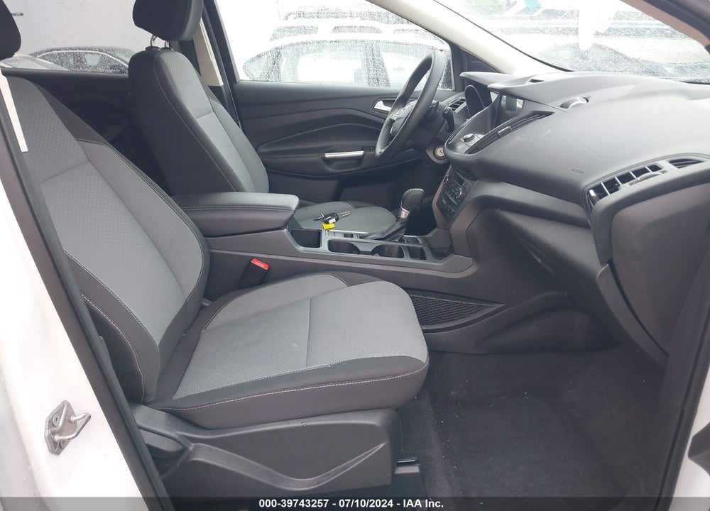 2017 FORD ESCAPE SE VIN: 1FMCU9G97HUB97498