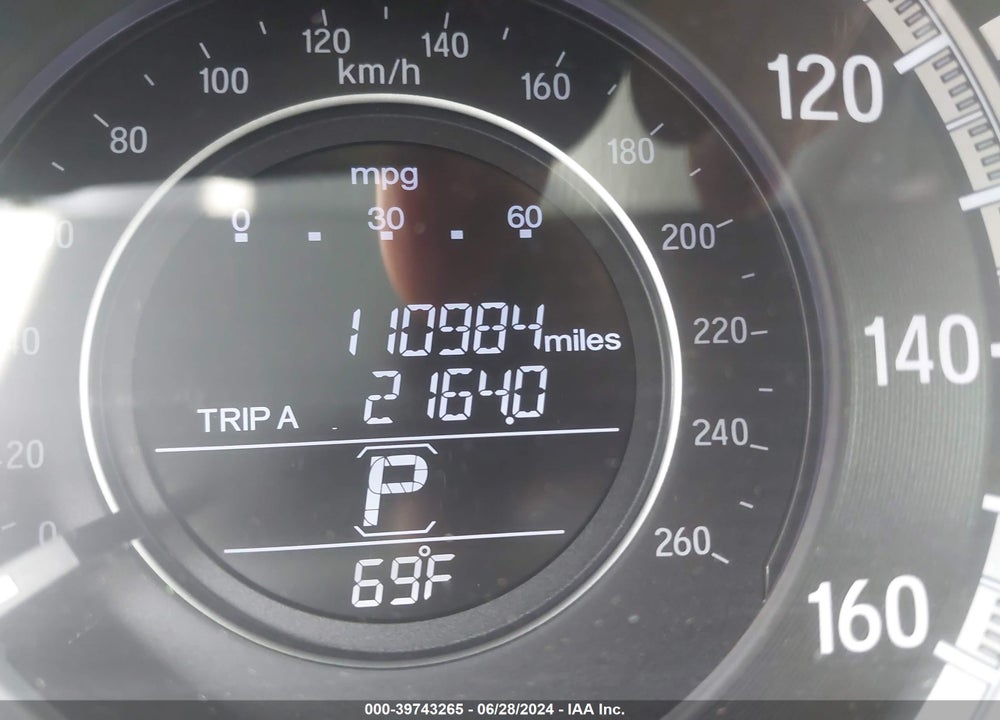 2017 HONDA ACCORD VIN: 1HGCR2F31HA098916