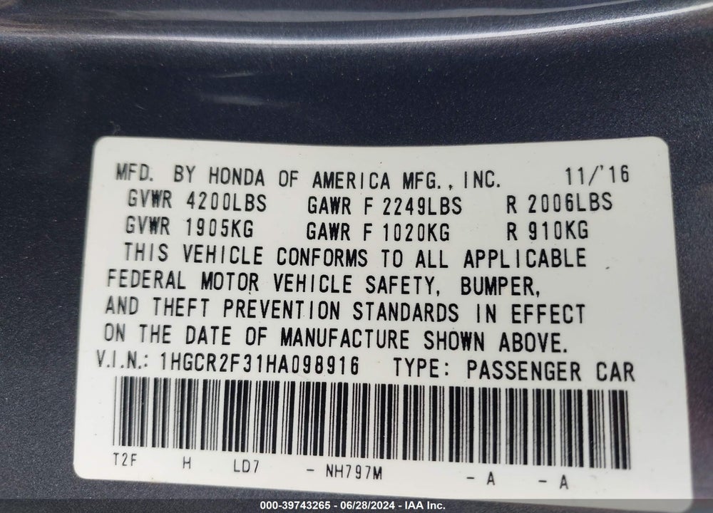 2017 HONDA ACCORD VIN: 1HGCR2F31HA098916