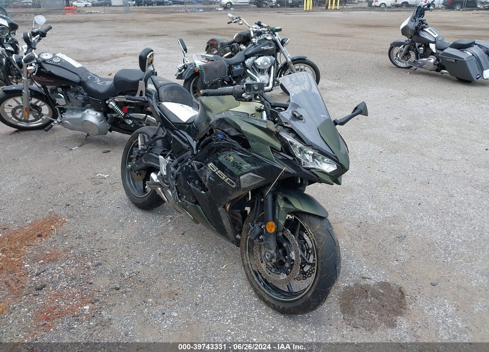 2024 KAWASAKI EX650 P VIN: ML5EXEP12RDAC9026