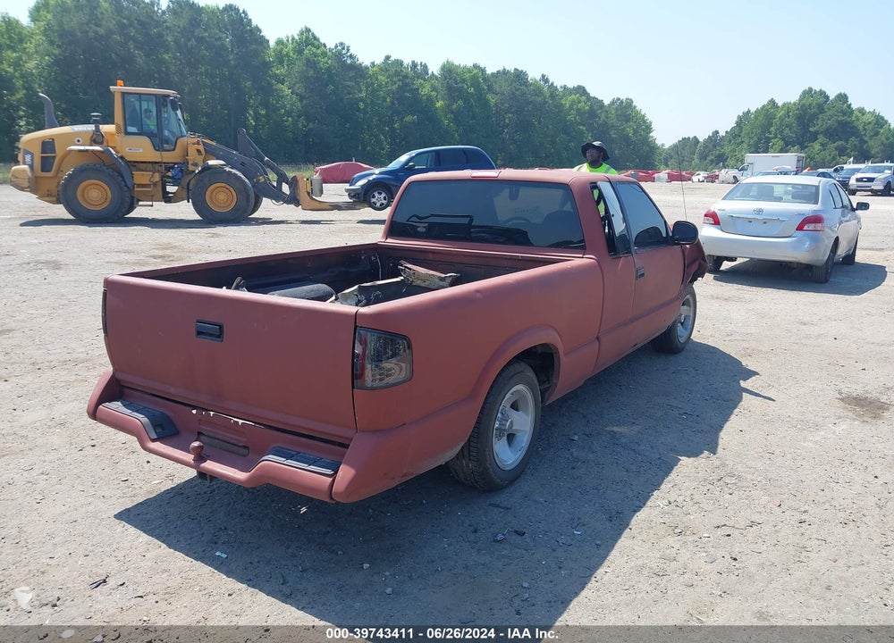 1994 CHEVROLET S TRUCK S10 VIN: 1GCCS19Z2RK128465