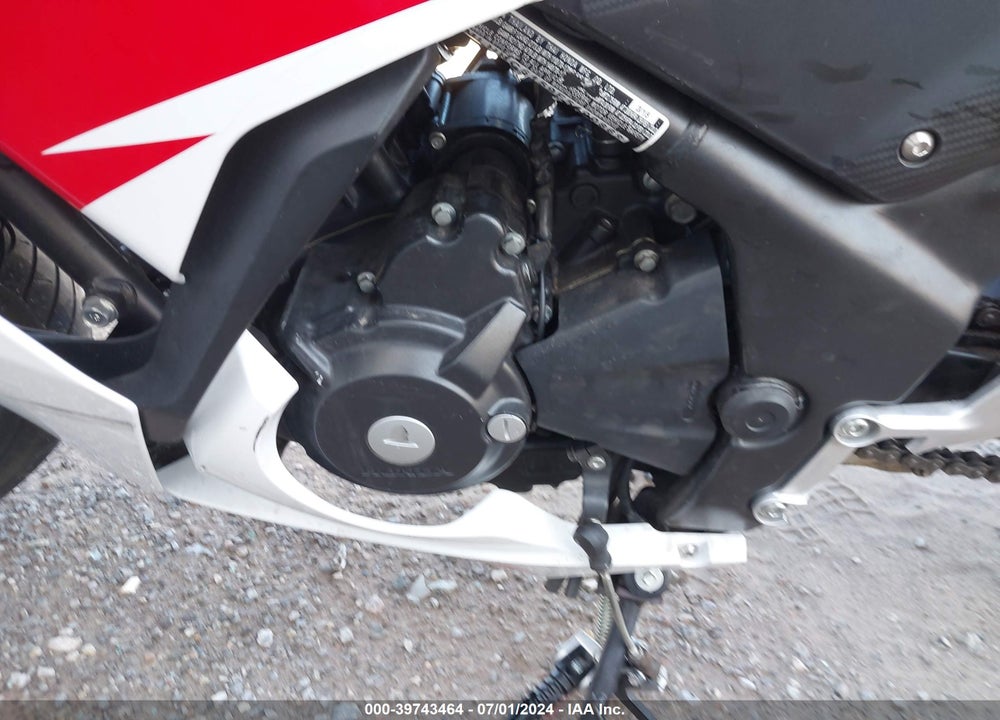 2015 HONDA CBR300 RA VIN: MLHNC5159F5100868
