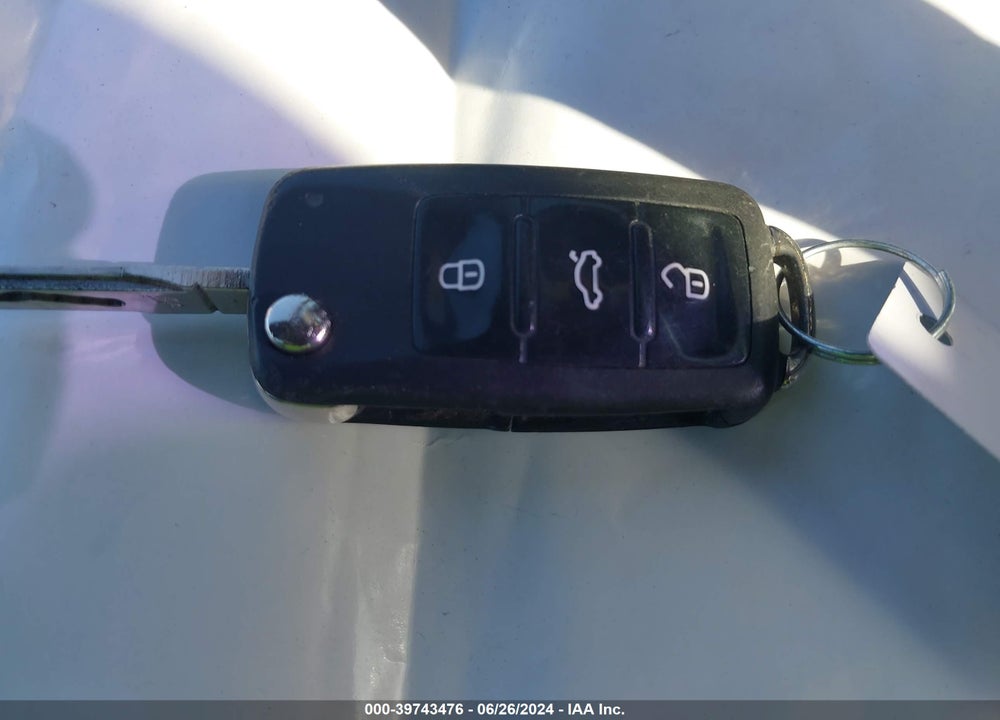 2011 VOLKSWAGEN GTI 2-DOOR VIN: WVWEV7AJ2BW028549