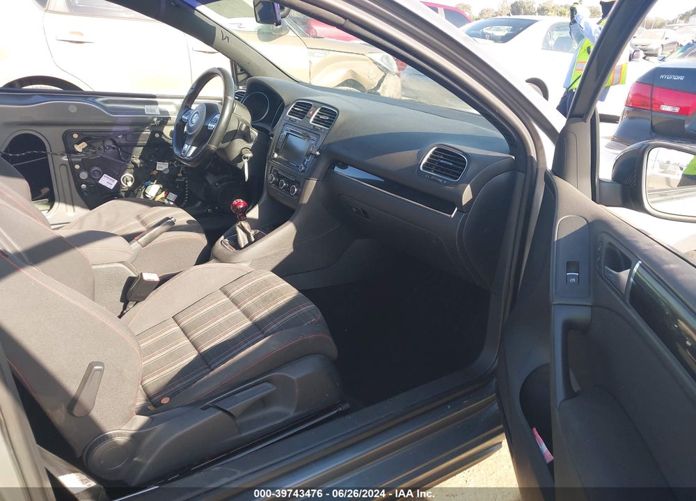 2011 VOLKSWAGEN GTI 2-DOOR VIN: WVWEV7AJ2BW028549