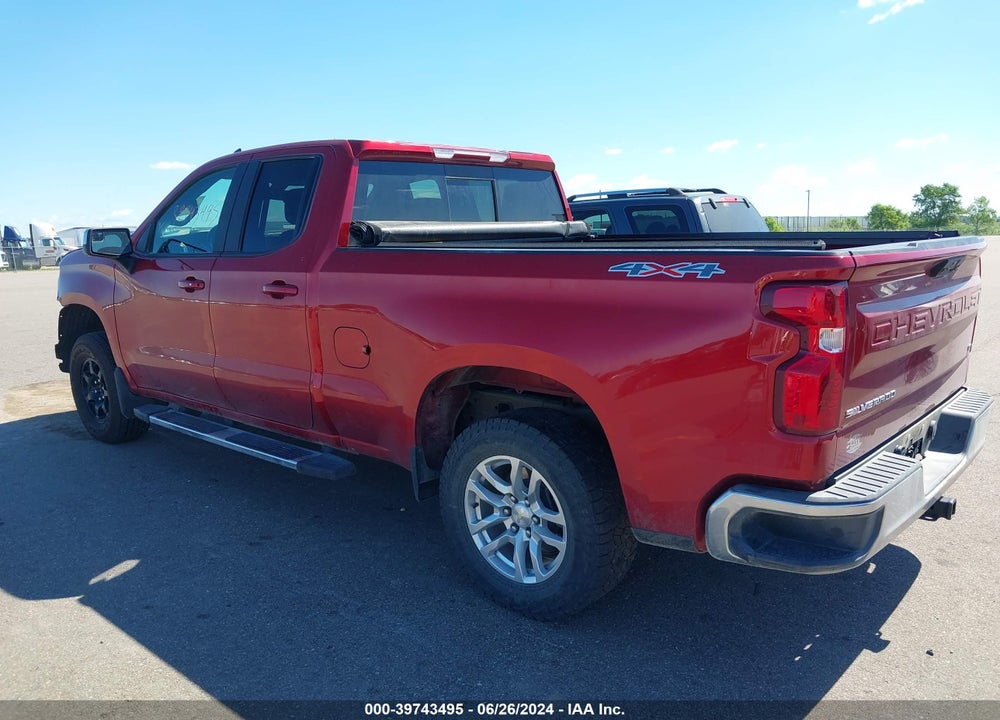 2021 CHEVROLET SILVERADO 1500 4WD DOUBLE CAB STANDARD BED LT VIN: 1GCRYDED9MZ252012