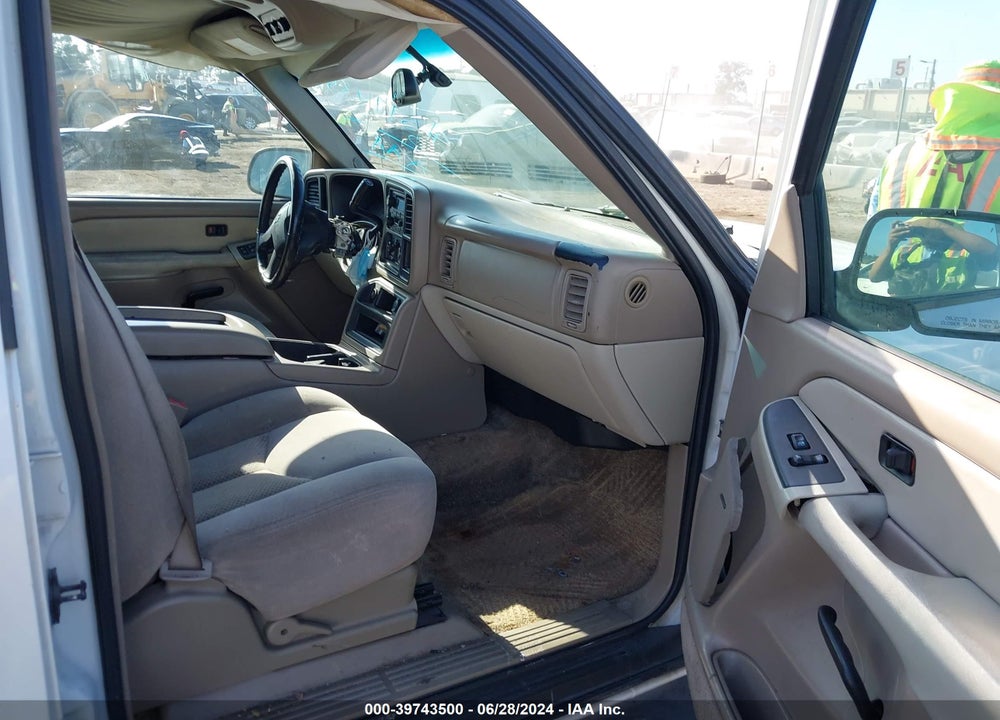 2003 CHEVROLET SUBURBAN 1500 LS VIN: 3GNEC16Z73G232420