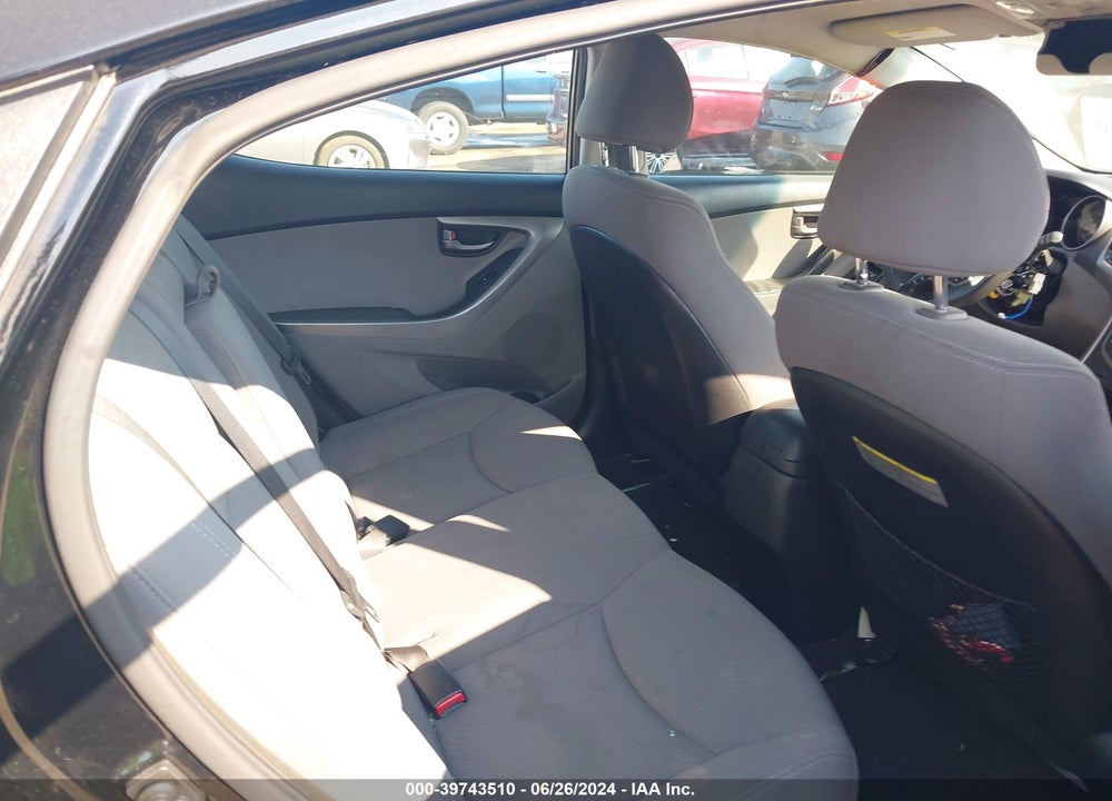 2014 HYUNDAI ELANTRA SE VIN: KMHDH4AE9EU134853