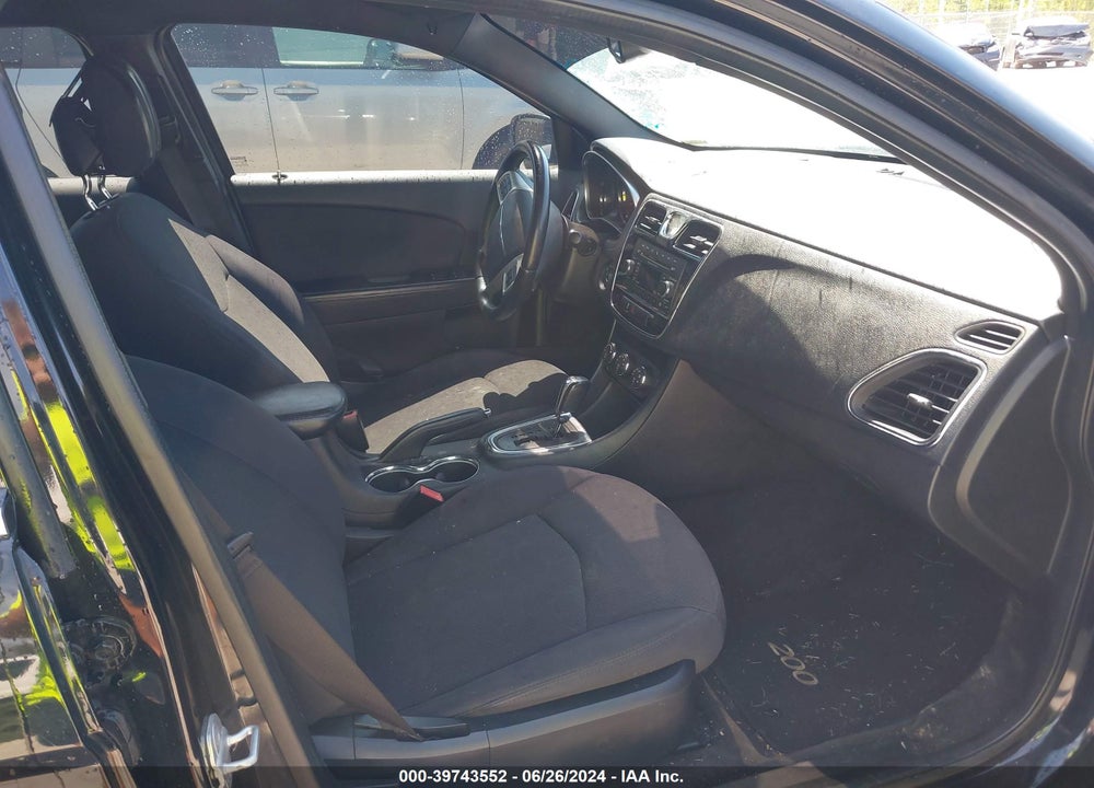 2012 CHRYSLER 200 TOURING VIN: 1C3CCBBG5CN271352