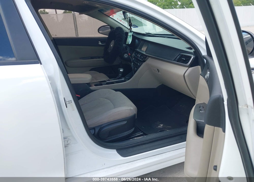 2018 KIA OPTIMA LX VIN: 5XXGT4L34JG201287