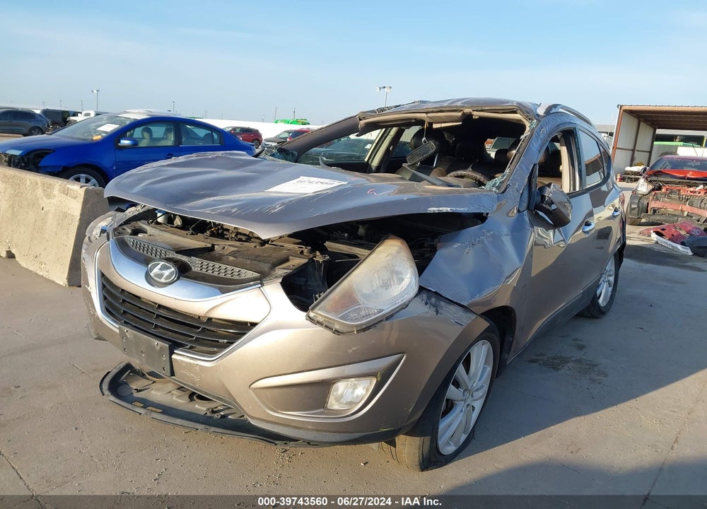 2011 HYUNDAI TUCSON LIMITED VIN: KM8JU3AC8BU211554