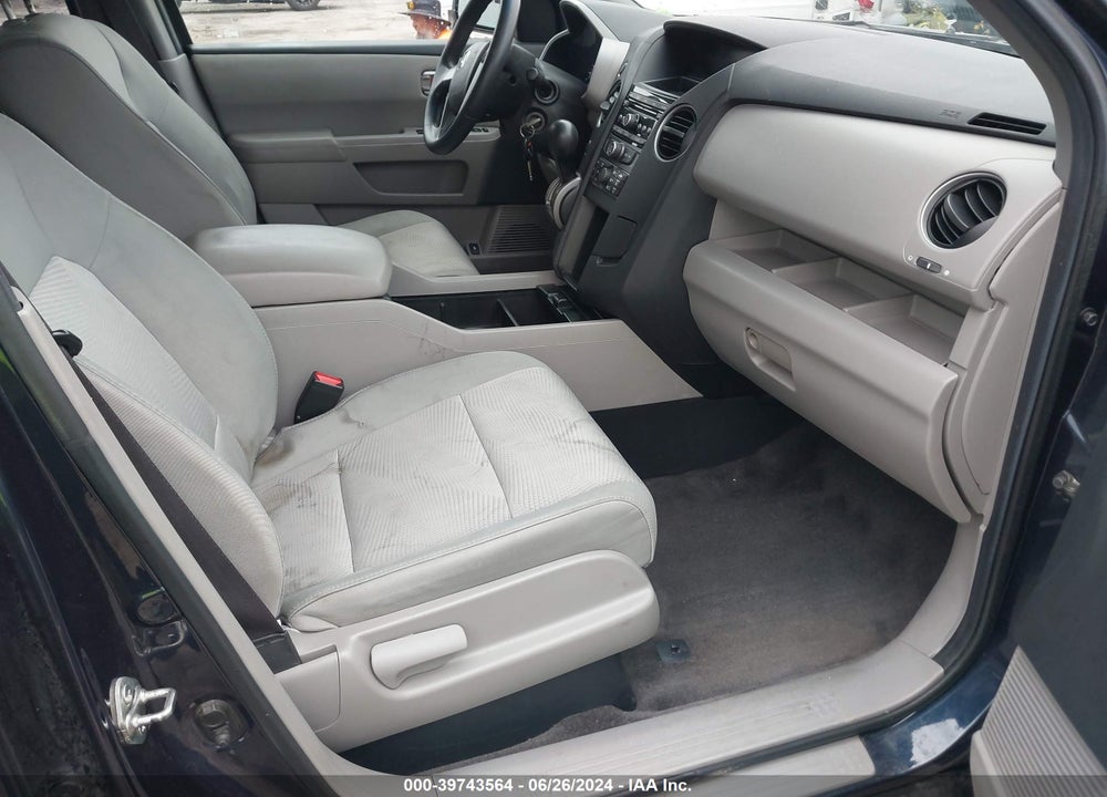 2012 HONDA PILOT LX VIN: 5FNYF4H28CB057860