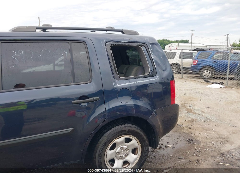 2012 HONDA PILOT LX VIN: 5FNYF4H28CB057860