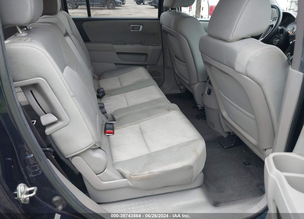 2012 HONDA PILOT LX VIN: 5FNYF4H28CB057860