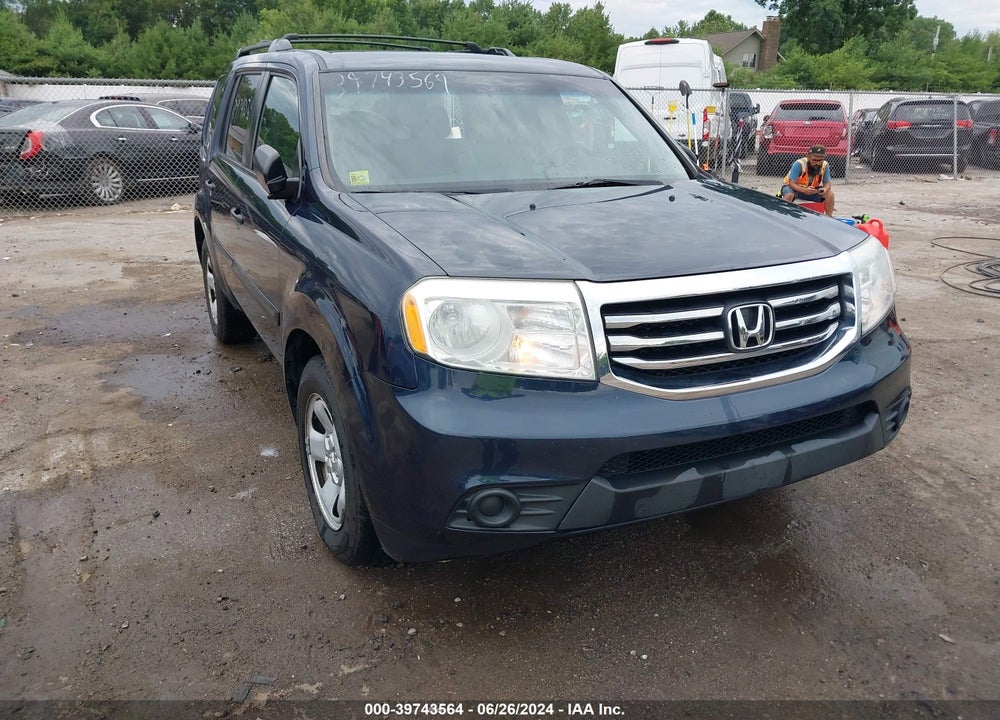 2012 HONDA PILOT LX VIN: 5FNYF4H28CB057860