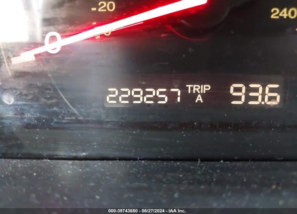 2005 HONDA ACCORD 2.4 LX VIN: 1HGCM56475A170075