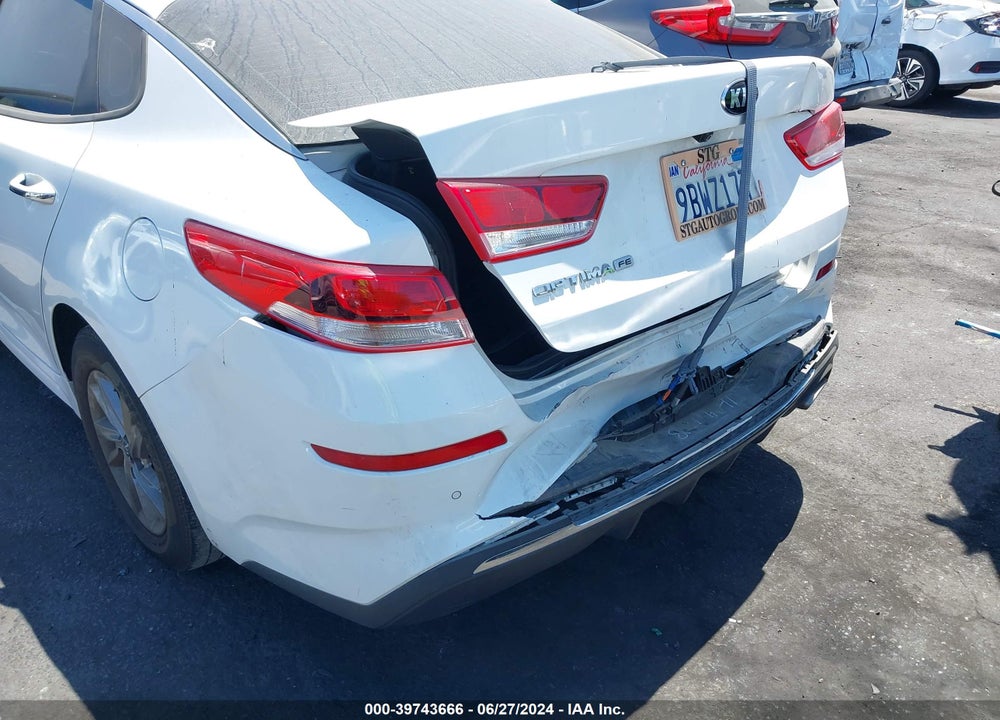 2020 KIA OPTIMA LX VIN: 5XXGT4L31LG424194