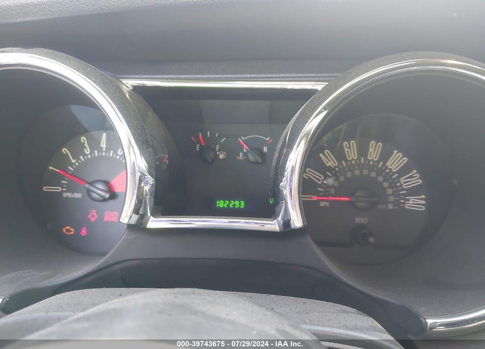 2005 FORD MUSTANG GT DELUXE/GT PREMIUM VIN: 1ZVFT82H855236258