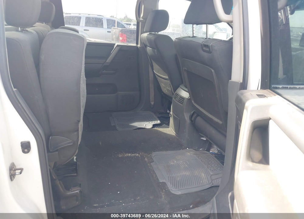 2005 NISSAN TITAN SE VIN: 1N6BA07B65N536813