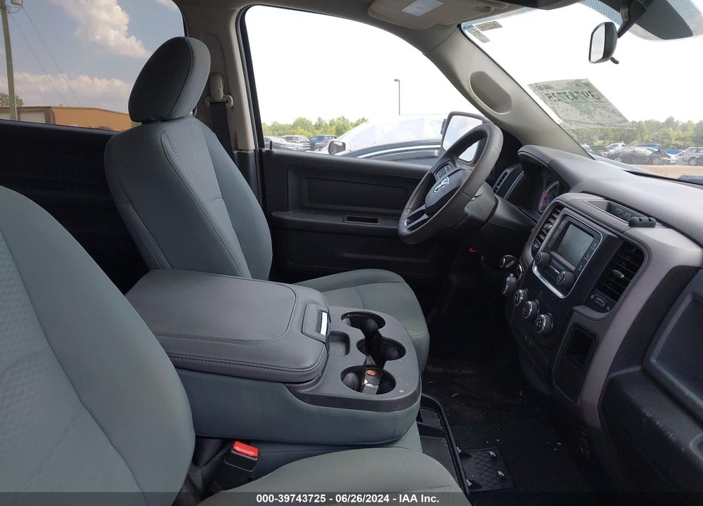 2017 RAM 1500 EXPRESS 4X2 5'7 BOX VIN: 3C6RR6KT1HG718372