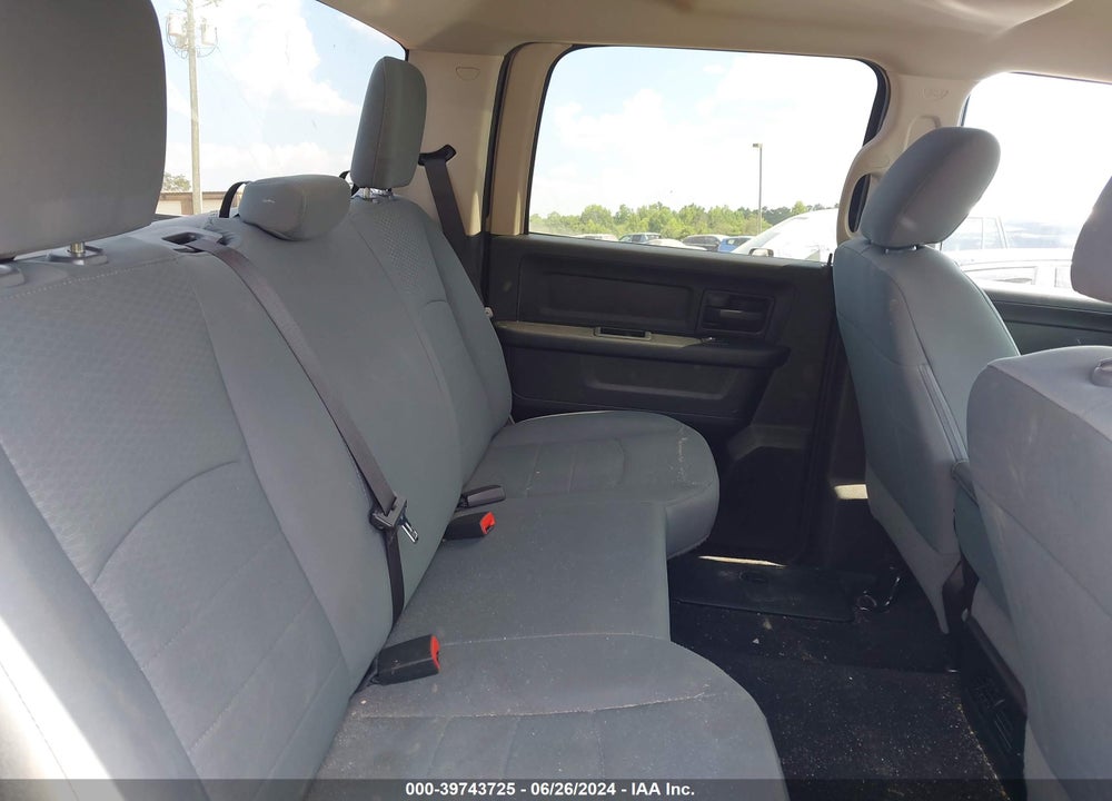 2017 RAM 1500 EXPRESS 4X2 5'7 BOX VIN: 3C6RR6KT1HG718372