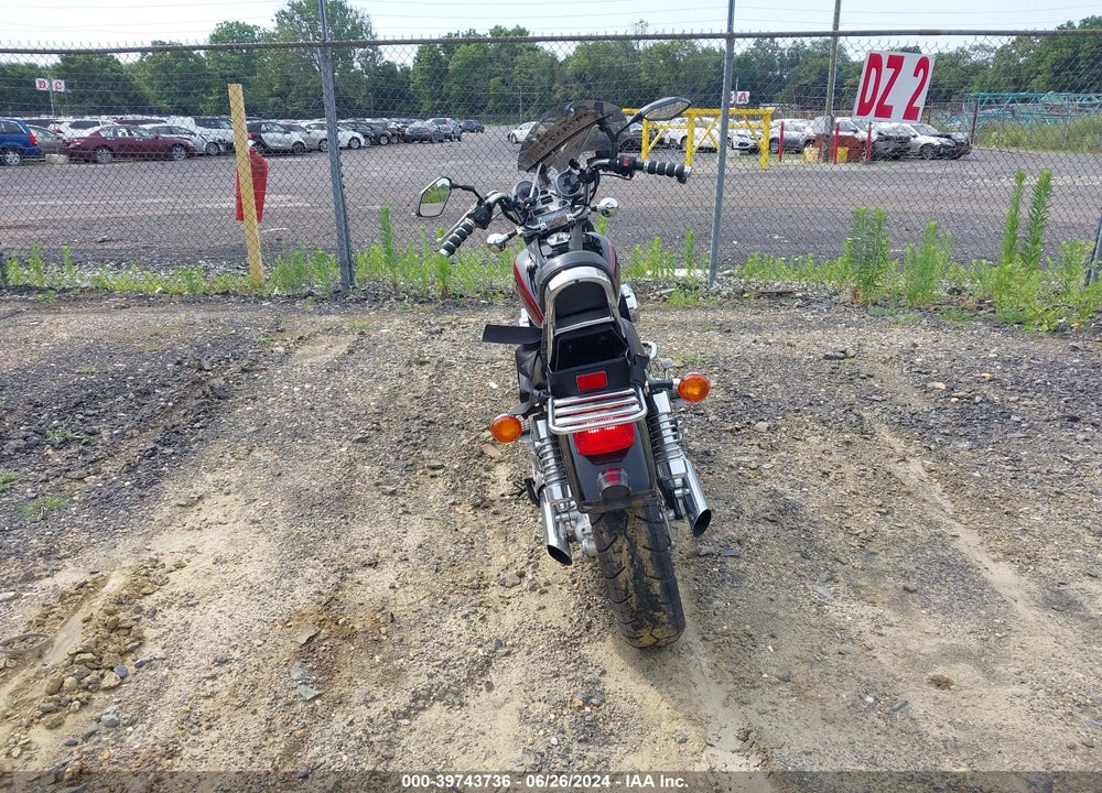 1994 KAWASAKI VN750 VIN: JKAVNDA15RB525363