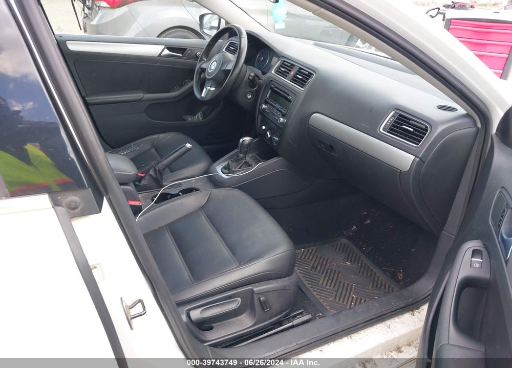 2013 VOLKSWAGEN JETTA VIN: 3VWDP7AJ9DM283429