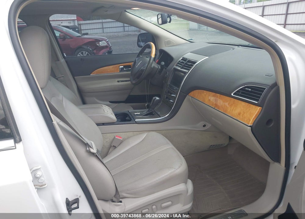 2011 LINCOLN MKX VIN: 2LMDJ6JK3BBJ05487
