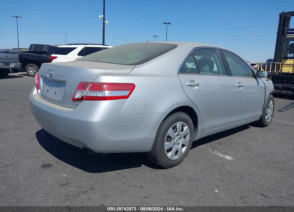 2011 TOYOTA CAMRY LE VIN: 4T1BF3EK5BU609854