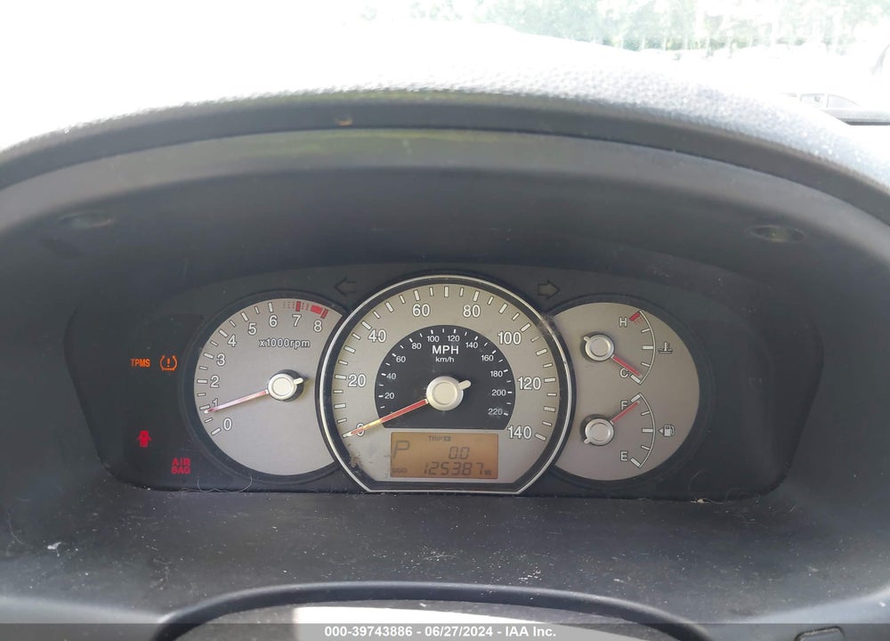 2007 KIA RONDO LX VIN: KNAFG525577045977