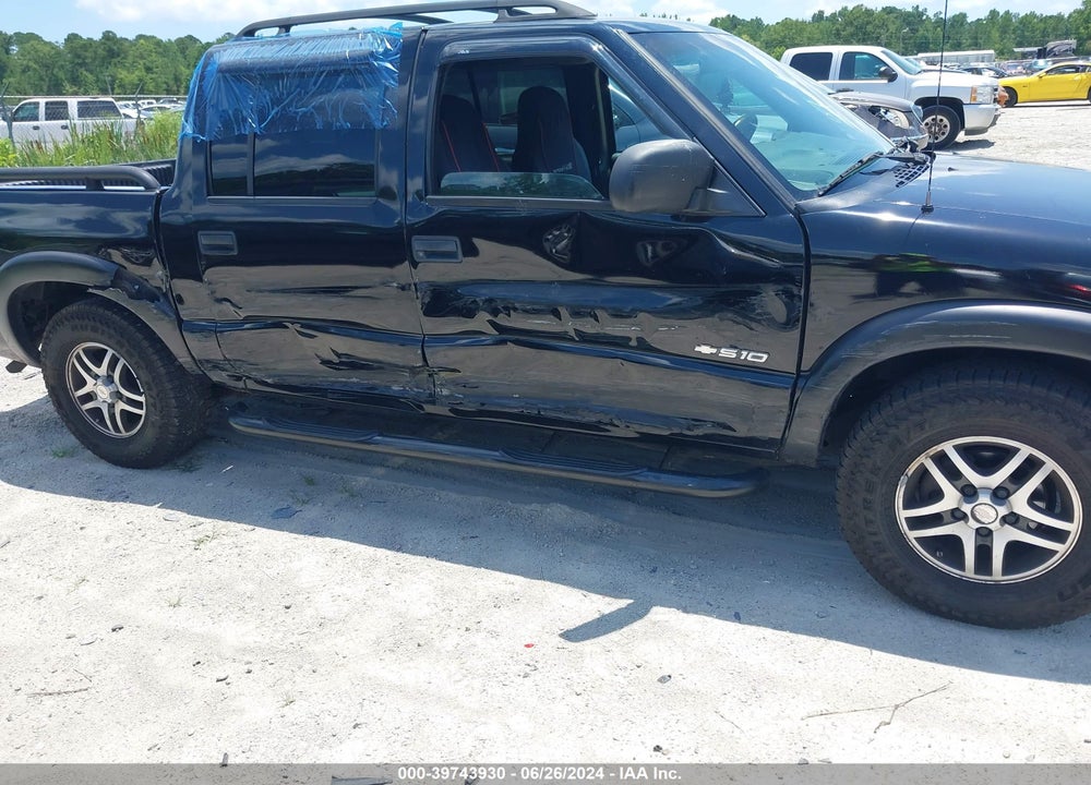 2003 CHEVROLET S-10 LS VIN: 1GCDT13X03K136676