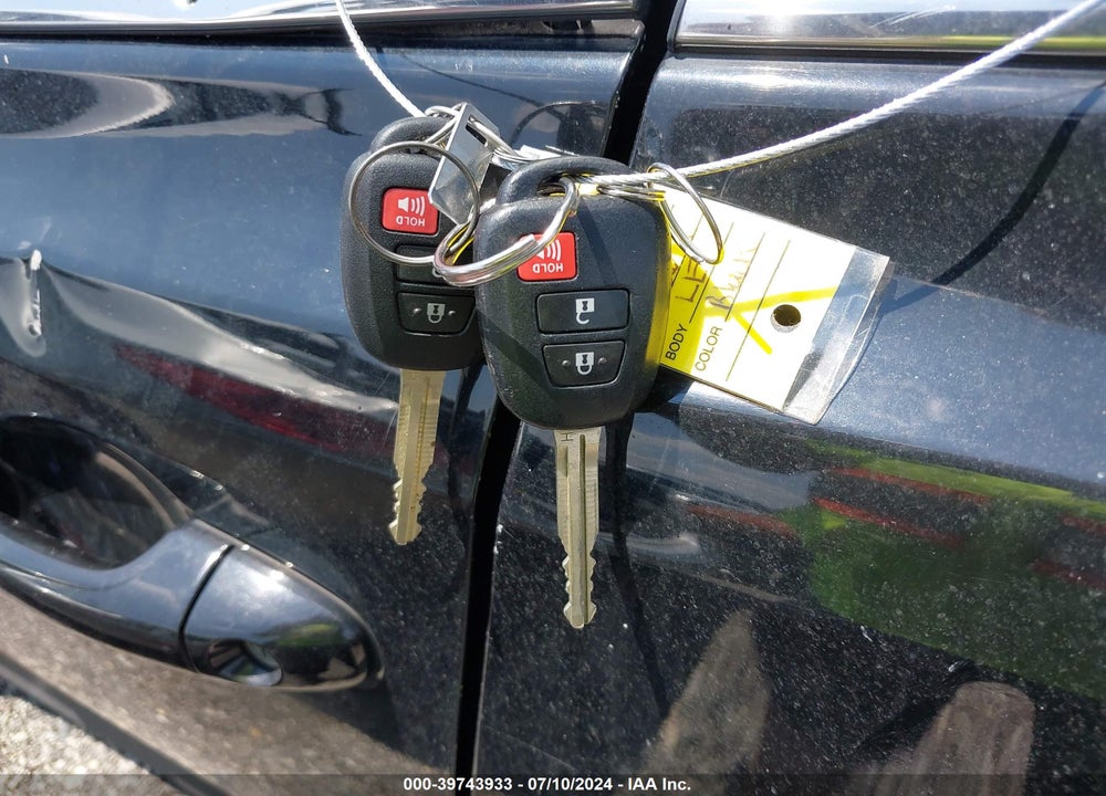 2016 TOYOTA RAV4 LE VIN: 2T3BFREV1GW477624