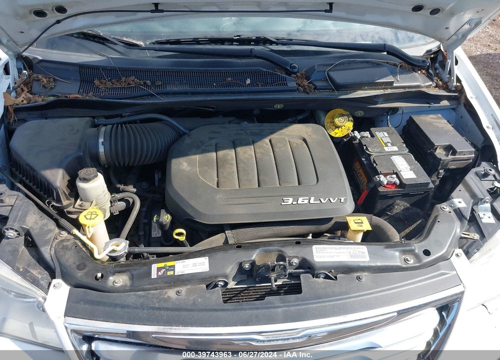 2015 CHRYSLER TOWN & COUNTRY TOURING VIN: 2C4RC1BG8FR552763