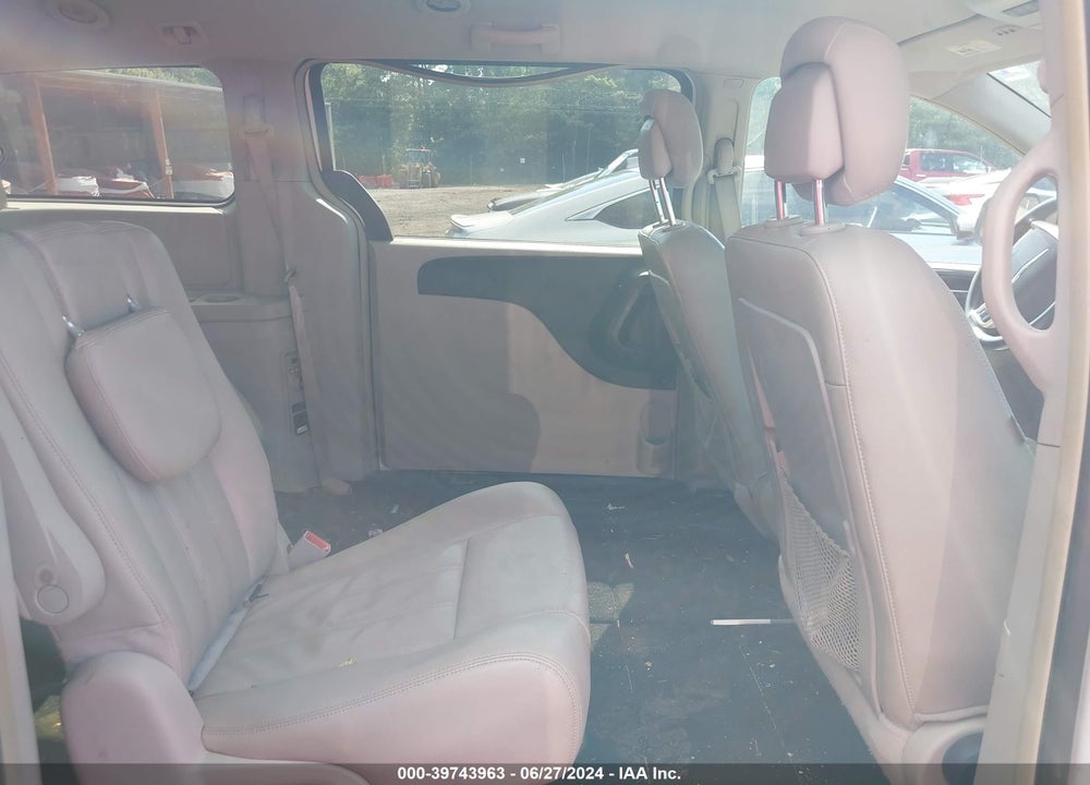 2015 CHRYSLER TOWN & COUNTRY TOURING VIN: 2C4RC1BG8FR552763