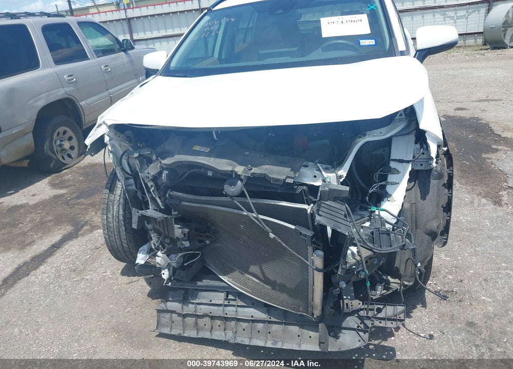 2019 TOYOTA RAV4 XLE VIN: JTMW1RFV7KD511568