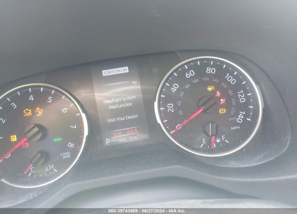 2019 TOYOTA RAV4 XLE VIN: JTMW1RFV7KD511568